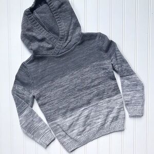 NWOT•Retrofit• hooded sweater
